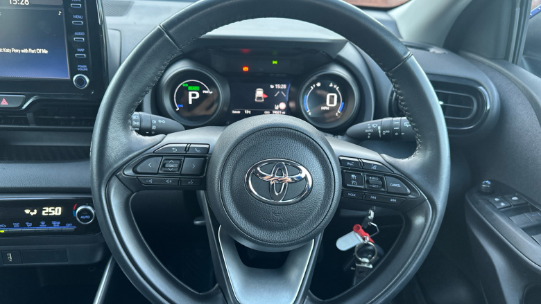 Toyota Yaris 1.5 Hybrid Design 5dr CVT Hybrid Hatchback